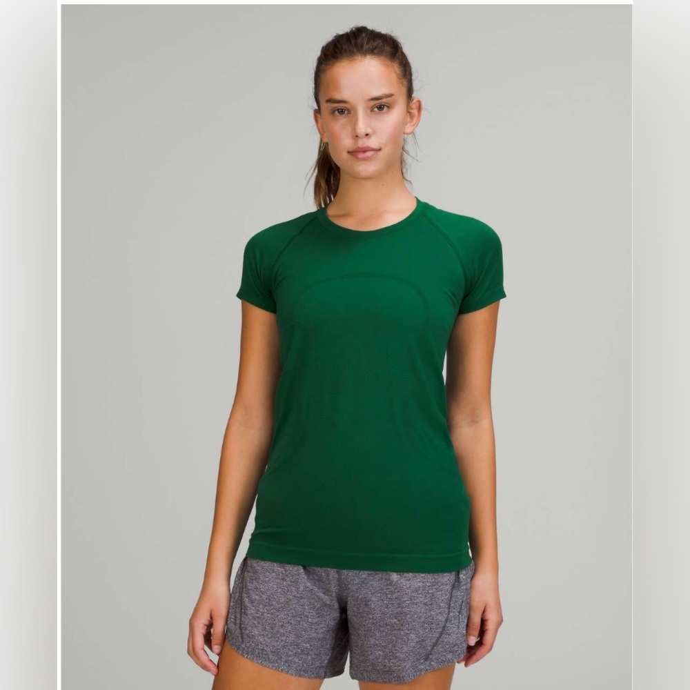 Lululemon Swiftly Tech Short Sleeve Shirt 2.0 in Everglade Green Size 10 - Picture 2 of 6